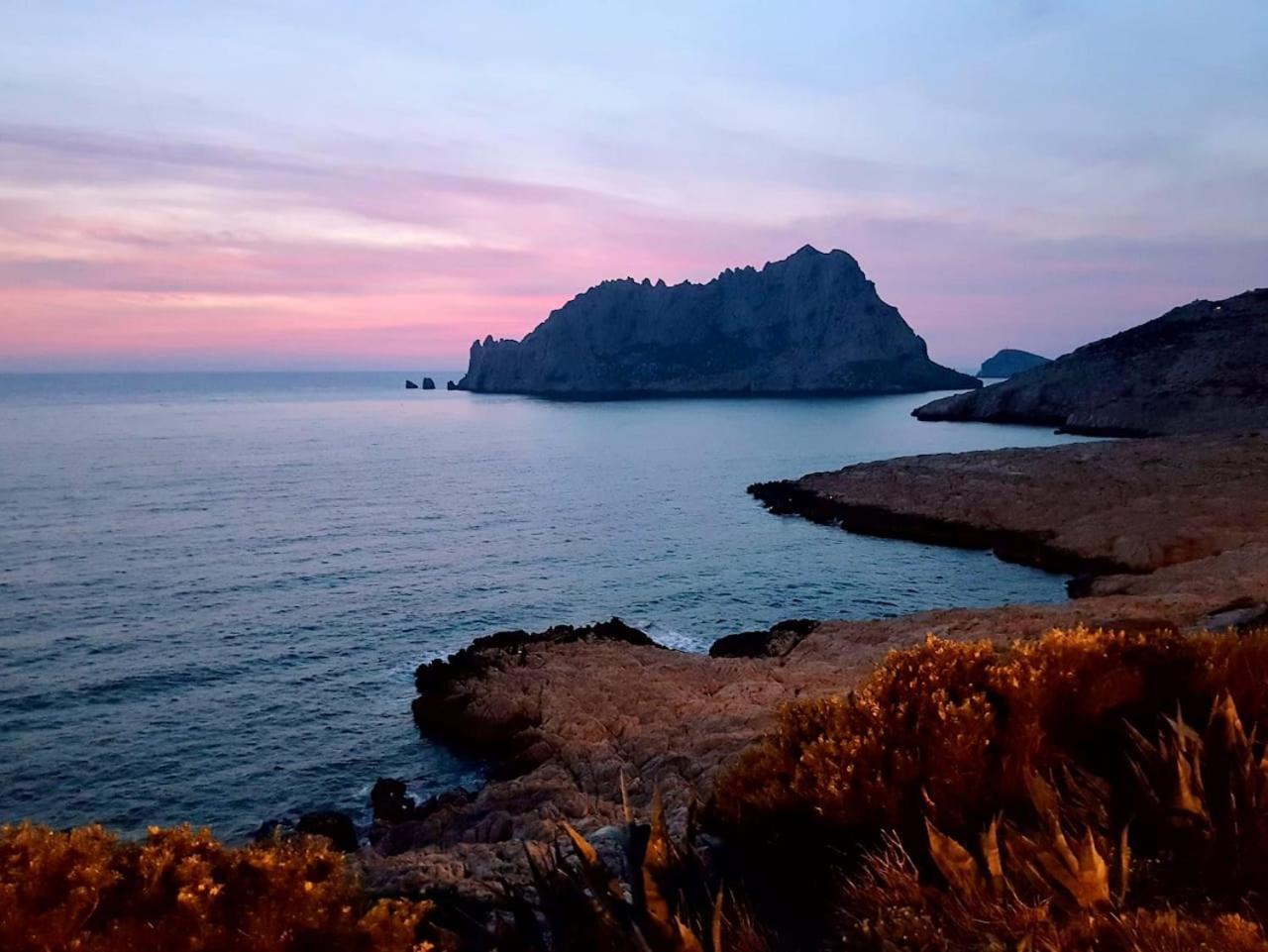Studio Calanques Pres Du Vieux Port Marsella Exterior foto